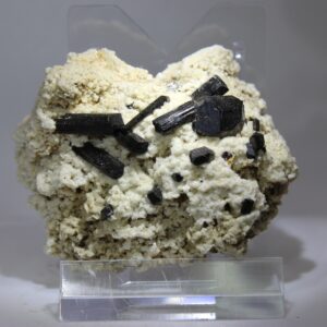 Schörl auf Matrix aus dem Erongogebirge, Erongo, Namibia