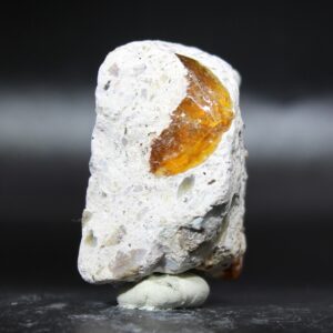 Feueropal. Carbonera Mine, Mexiko.
