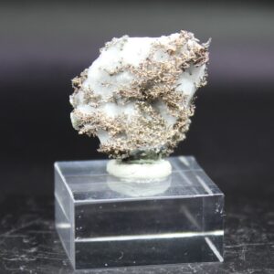 Dendritisches Silber auf weißer Matrix aus der Bouismas Mine in Marokko