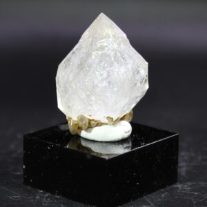 Bergkristall aus Igea, La Rioja Provinz, Spanien schräg von vorne