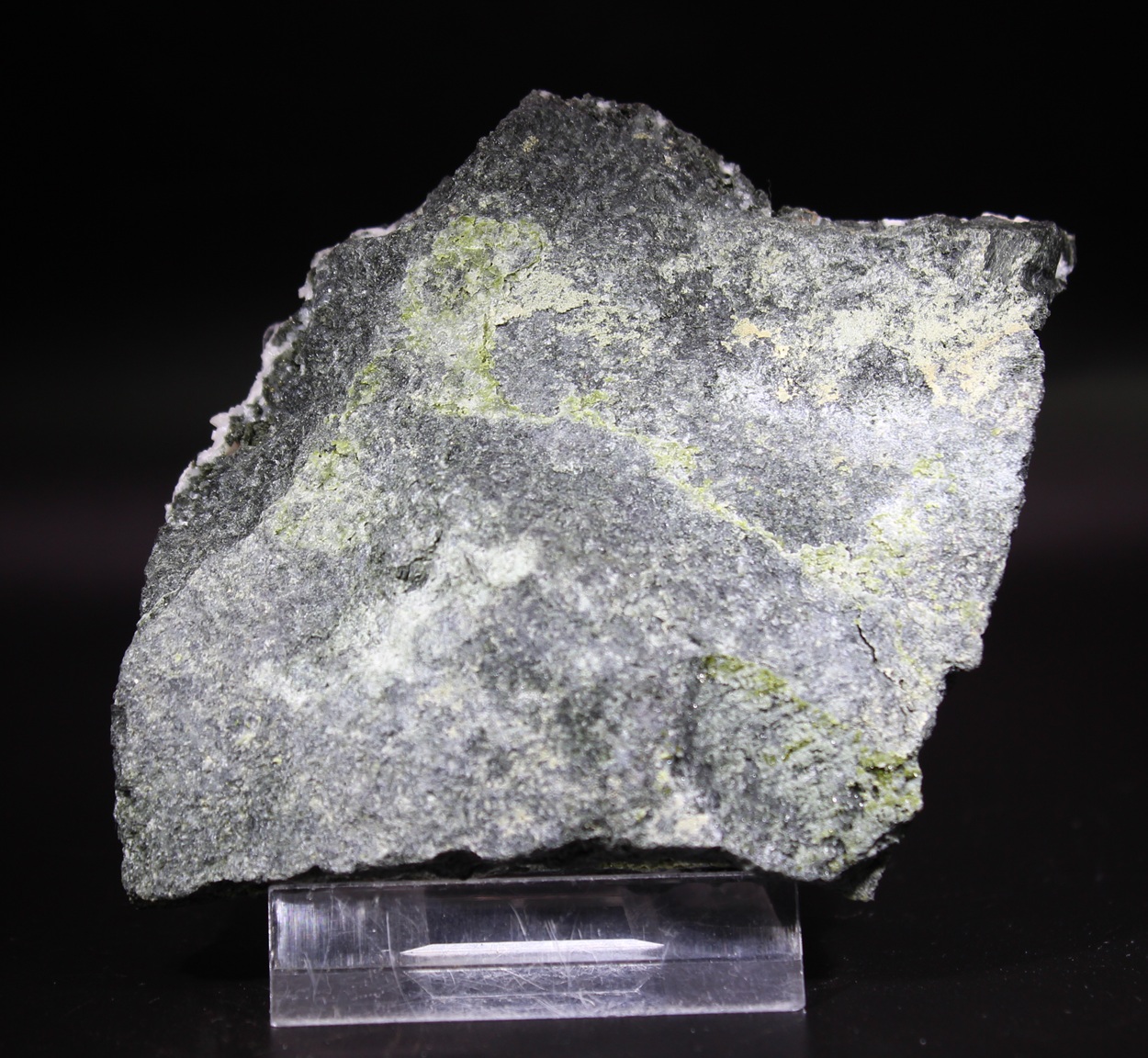 Back of the matrix of an albite specimen from Valberg Quarry