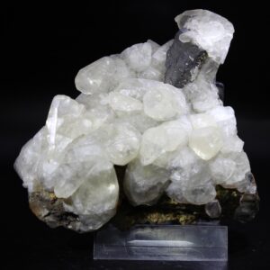 Calcit mit Galenit aus der Sweetwater Mine Missouri USA mit weißen Kristallen und bleigrauem Galenit