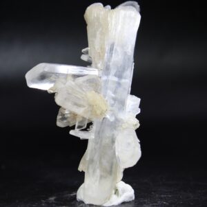 Detail prismatischer Gipskristalle aus Neuenhain Hessen